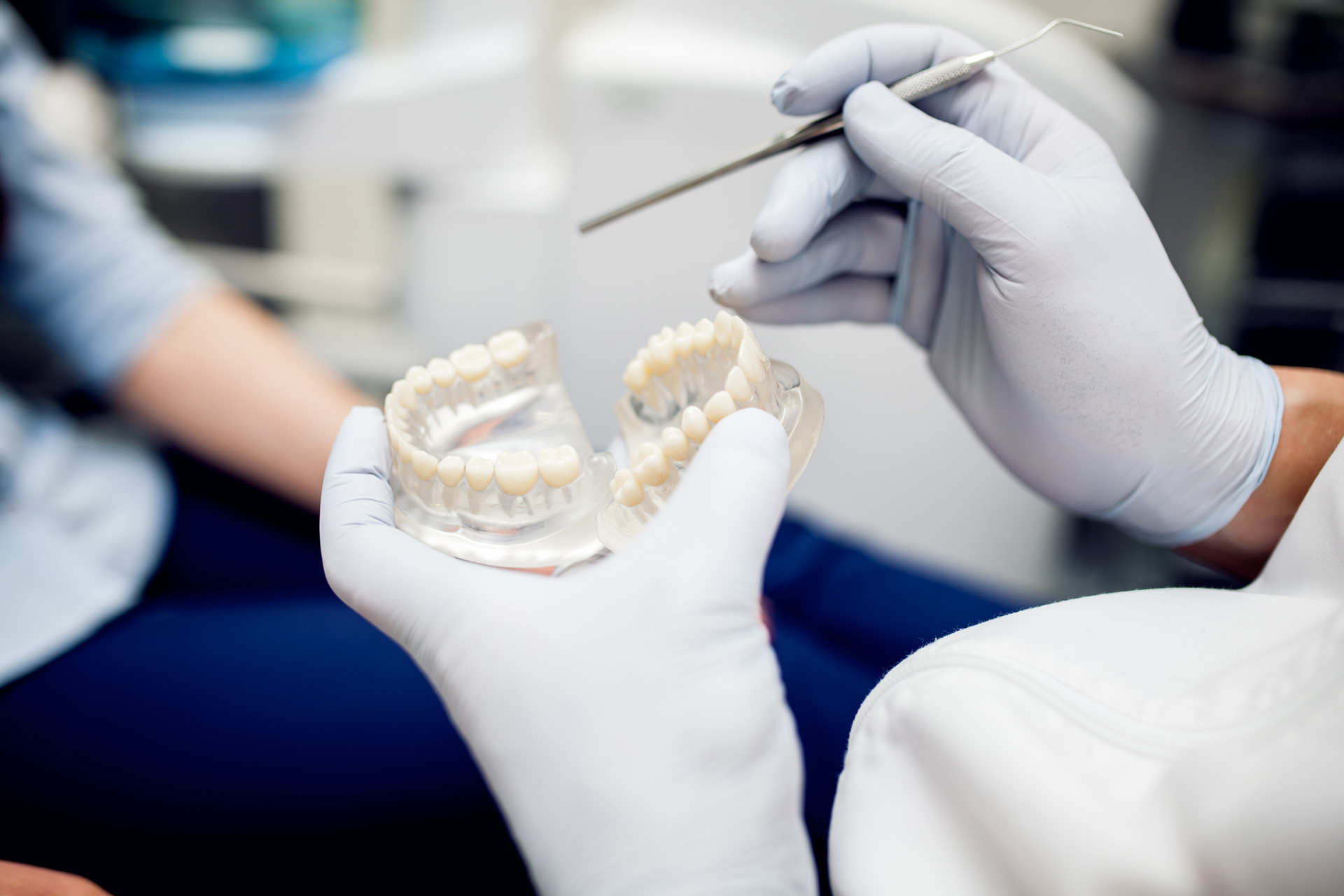 Implantologia e Protesi | Studio Dentistico Empoli Eumedica
